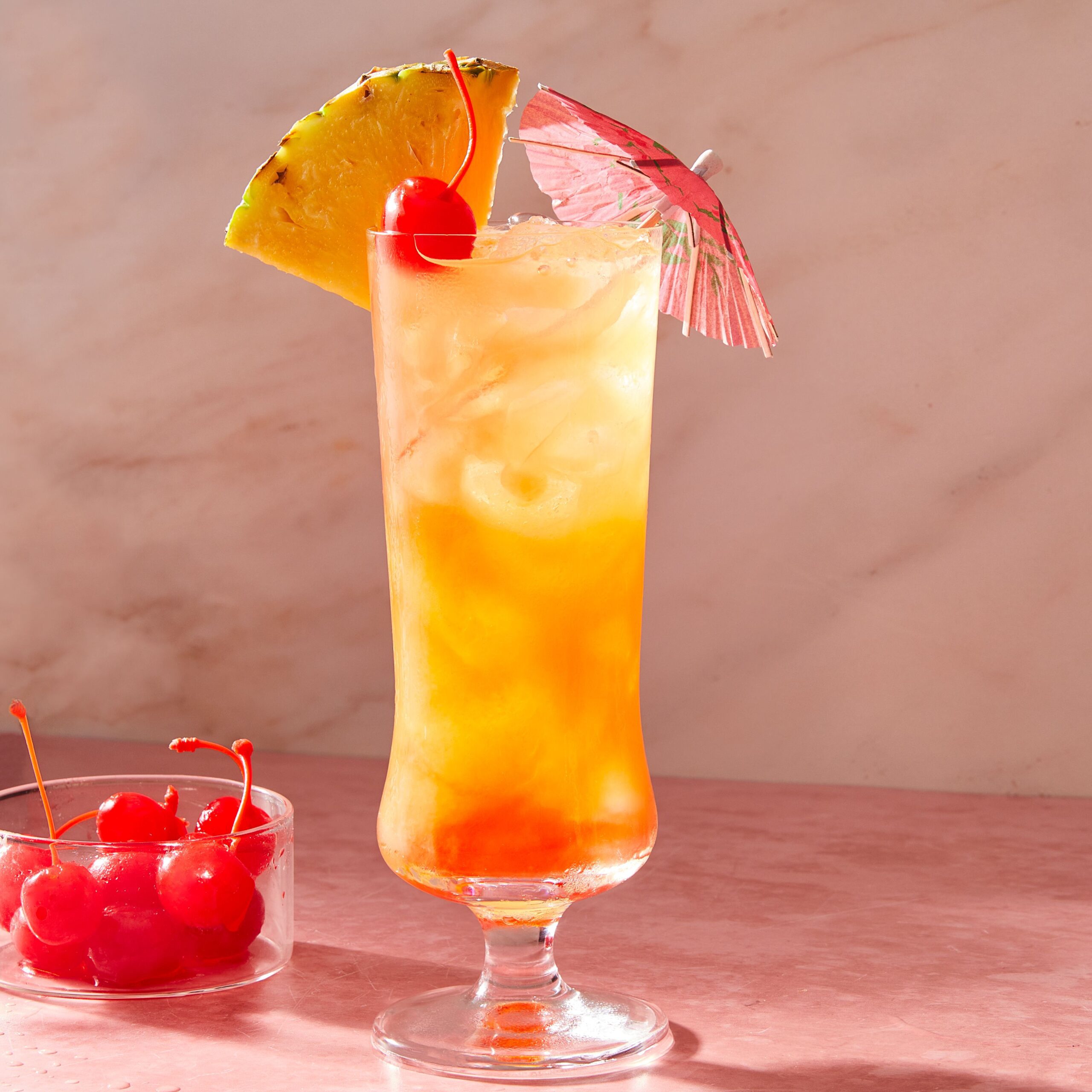 What is the difference between Mai Tai and bahama mama?